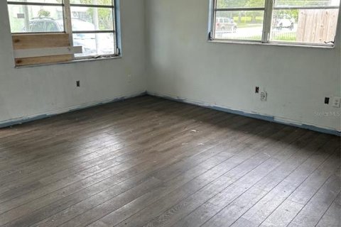 Casa en venta en Saint Petersburg, Florida, 3 dormitorios, 101.45 m2 № 2384125 - foto 7