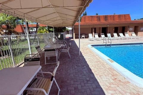 Condominio en venta en Lauderdale Lakes, Florida, 1 dormitorio, 71.35 m2 № 1934581 - foto 24