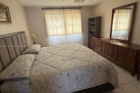 Condominio en venta en Lauderdale Lakes, Florida, 1 dormitorio, 71.35 m2 № 1934581 - foto 30