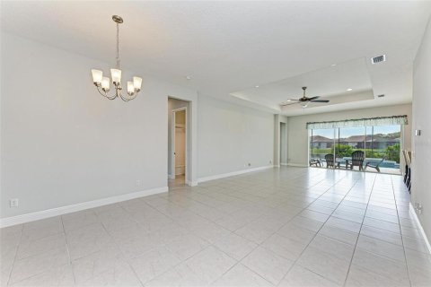 House in Parrish, Florida 4 bedrooms, 205.96 sq.m. № 1371281 - photo 12