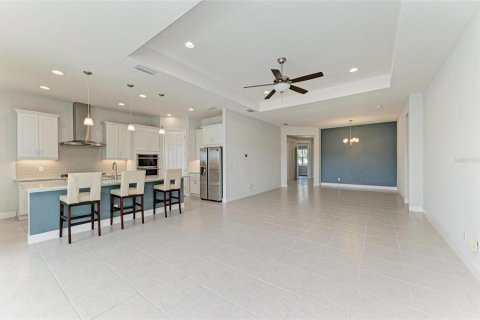 House in Parrish, Florida 4 bedrooms, 205.96 sq.m. № 1371281 - photo 20