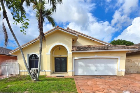 Villa ou maison à louer à Miami, Floride: 3 chambres, 172.24 m2 № 1946826 - photo 1