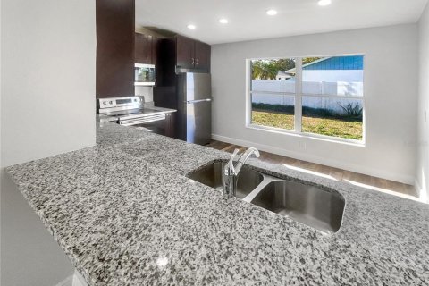 Touwnhouse à vendre à Oldsmar, Floride: 2 chambres, 120.4 m2 № 1569641 - photo 6