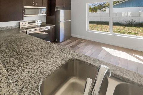 Touwnhouse à vendre à Oldsmar, Floride: 2 chambres, 120.4 m2 № 1569641 - photo 17