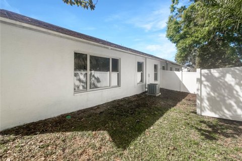 Touwnhouse à vendre à Oldsmar, Floride: 2 chambres, 120.4 m2 № 1569641 - photo 8