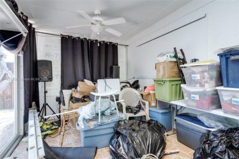 Casa en venta en Pembroke Pines, Florida, 4 dormitorios, 203.92 m2 № 1814662 - foto 27