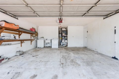 Casa en venta en Pembroke Pines, Florida, 4 dormitorios, 203.92 m2 № 1814662 - foto 23