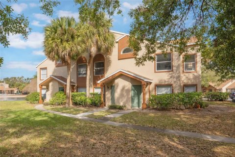 Condo in Orlando, Florida, 2 bedrooms  № 1554187 - photo 1