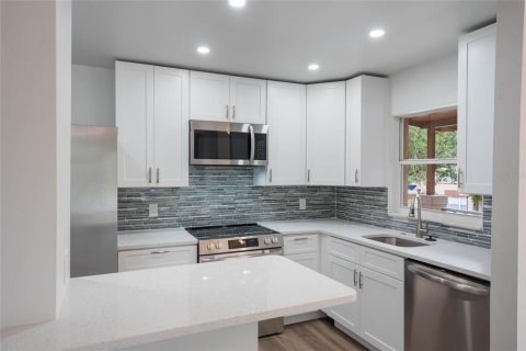 Condo in Orlando, Florida, 2 bedrooms  № 1554187 - photo 7