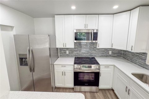 Condo in Orlando, Florida, 2 bedrooms  № 1554187 - photo 20