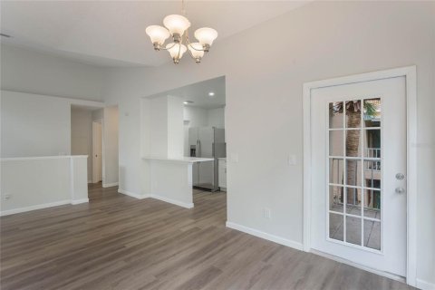 Condo in Orlando, Florida, 2 bedrooms  № 1554187 - photo 5