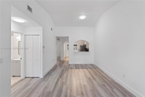 Condo in Homestead, Florida, 2 bedrooms  № 2043624 - photo 2