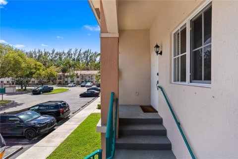 Condo in Homestead, Florida, 2 bedrooms  № 2043624 - photo 23