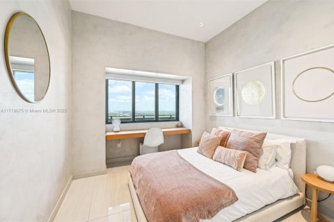 Condo in Miami, Florida, 3 bedrooms  № 1601135 - photo 27