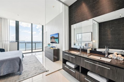 Condo in Miami, Florida, 3 bedrooms  № 1601135 - photo 21