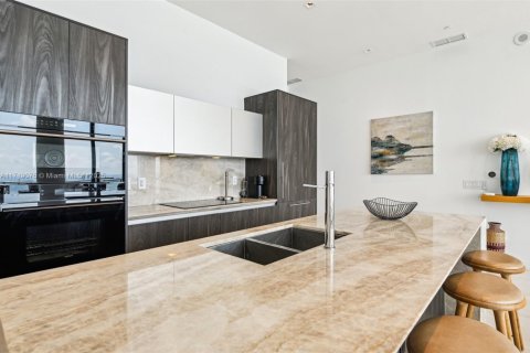 Condo in Miami, Florida, 3 bedrooms  № 1601135 - photo 10