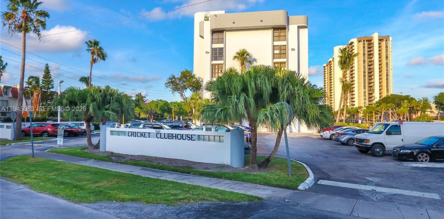 Condo in Miami, Florida, 1 bedroom  № 2001511