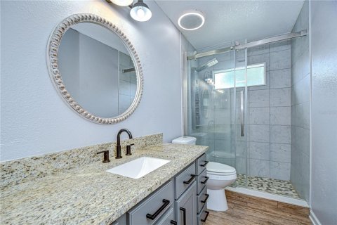 House in Riverview, Florida 4 bedrooms, 205.96 sq.m. № 1902803 - photo 24
