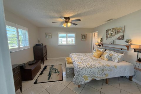 Casa en venta en Pinellas Park, Florida, 3 dormitorios, 153.2 m2 № 1902388 - foto 14