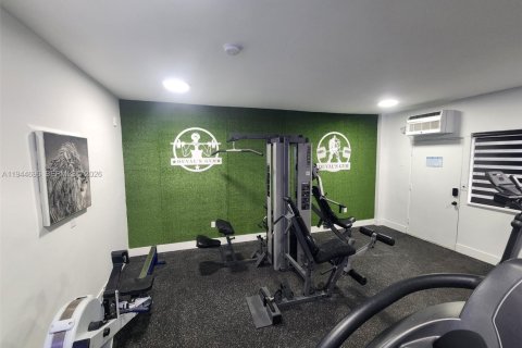 Apartment in Miami, Florida 1 bedroom, 69.68 sq.m. № 2001662 - photo 17