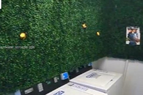 Apartment in Miami, Florida 1 bedroom, 69.68 sq.m. № 2001662 - photo 24