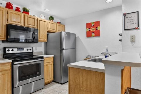 Condo in Kissimmee, Florida, 3 bedrooms № 2232465 - photo 9