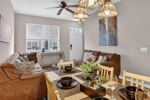 Condo in Kissimmee, Florida, 3 bedrooms № 2232465 - photo 7