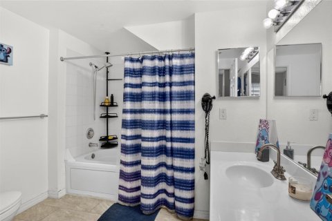 Condo in Kissimmee, Florida, 3 bedrooms № 2232465 - photo 17