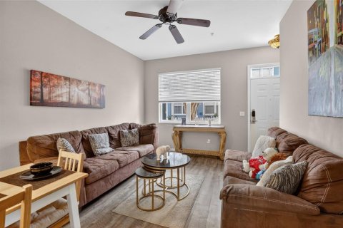 Condo in Kissimmee, Florida, 3 bedrooms № 2232465 - photo 6