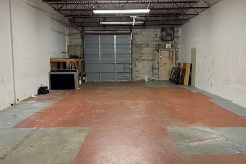 Immobilier commercial à louer à Ocala, Floride: 46.45 m2 № 2107056 - photo 9
