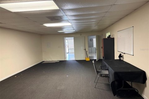 Immobilier commercial à louer à Ocala, Floride: 46.45 m2 № 2107056 - photo 7