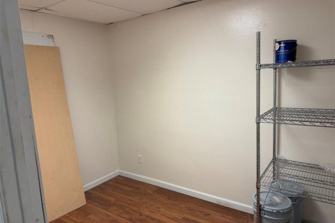 Immobilier commercial à louer à Ocala, Floride: 46.45 m2 № 2107056 - photo 8