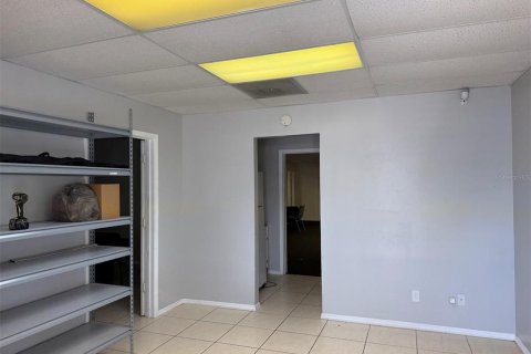 Immobilier commercial à louer à Ocala, Floride: 46.45 m2 № 2107056 - photo 5
