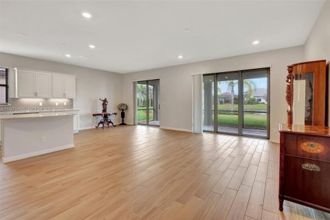 Купить виллу или дом в Порт-Сент-Луси, Флорида 3 спальни, 161.93м2, № 2032483 - фото 5