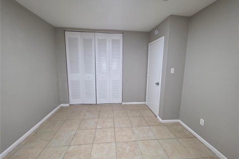 Townhouse in Tampa, Florida 2 bedrooms, 94.02 sq.m. № 2378999 - photo 15