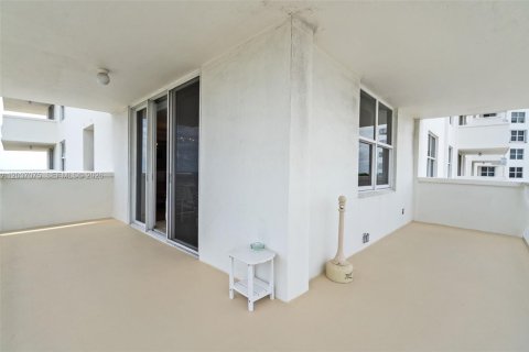 Copropriété à louer à Fort Lauderdale, Floride: 2 chambres, 125.42 m2 № 2154076 - photo 5