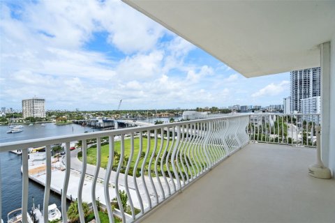 Copropriété à louer à Fort Lauderdale, Floride: 2 chambres, 125.42 m2 № 2154076 - photo 3