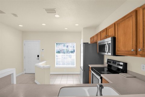 Townhouse in Jacksonville, Florida 2 bedrooms, 115.94 sq.m. № 2258998 - photo 18
