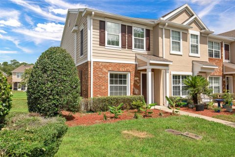 Townhouse in Jacksonville, Florida 2 bedrooms, 115.94 sq.m. № 2258998 - photo 13