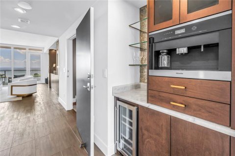 Condominio en venta en Saint Petersburg, Florida, 3 dormitorios, 196.95 m2 № 2342072 - foto 6