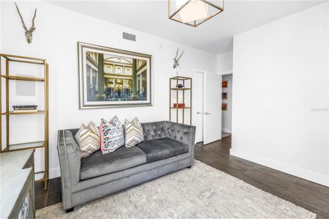 Condominio en venta en Saint Petersburg, Florida, 3 dormitorios, 196.95 m2 № 2342072 - foto 30
