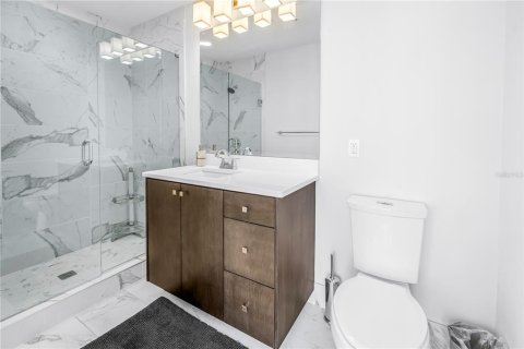 Condominio en venta en Saint Petersburg, Florida, 3 dormitorios, 196.95 m2 № 2342072 - foto 28