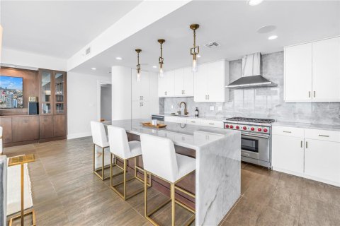 Condominio en venta en Saint Petersburg, Florida, 3 dormitorios, 196.95 m2 № 2342072 - foto 13