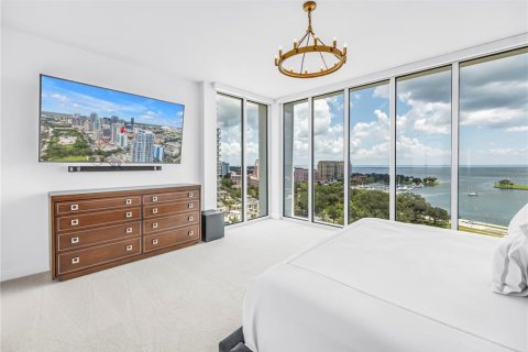 Condominio en venta en Saint Petersburg, Florida, 3 dormitorios, 196.95 m2 № 2342072 - foto 20