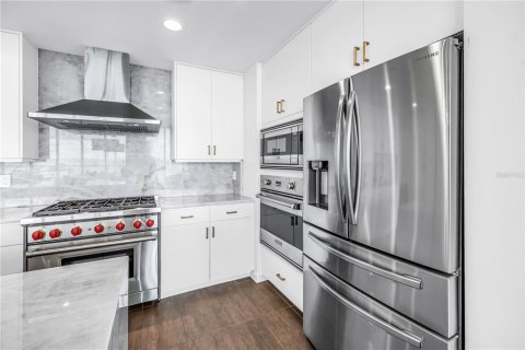Condominio en venta en Saint Petersburg, Florida, 3 dormitorios, 196.95 m2 № 2342072 - foto 14