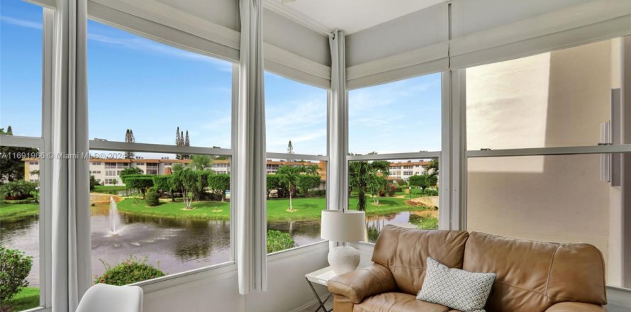 Condo in Lauderdale Lakes, Florida, 2 bedrooms  № 1864722