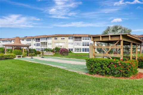Condo in Lauderdale Lakes, Florida, 2 bedrooms  № 1864722 - photo 25