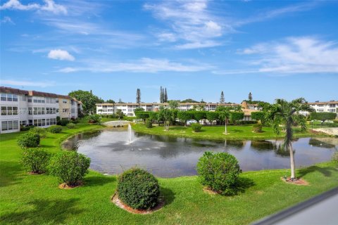 Condo in Lauderdale Lakes, Florida, 2 bedrooms  № 1864722 - photo 22