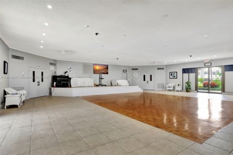 Condo in Lauderdale Lakes, Florida, 2 bedrooms  № 1864722 - photo 30