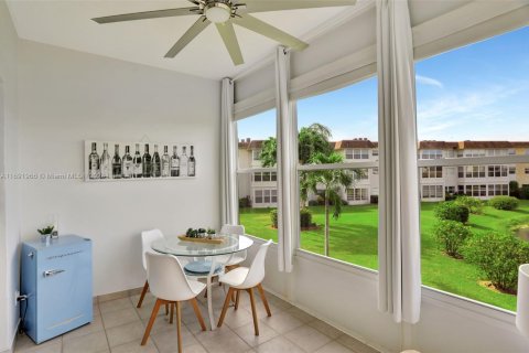 Condo in Lauderdale Lakes, Florida, 2 bedrooms  № 1864722 - photo 2